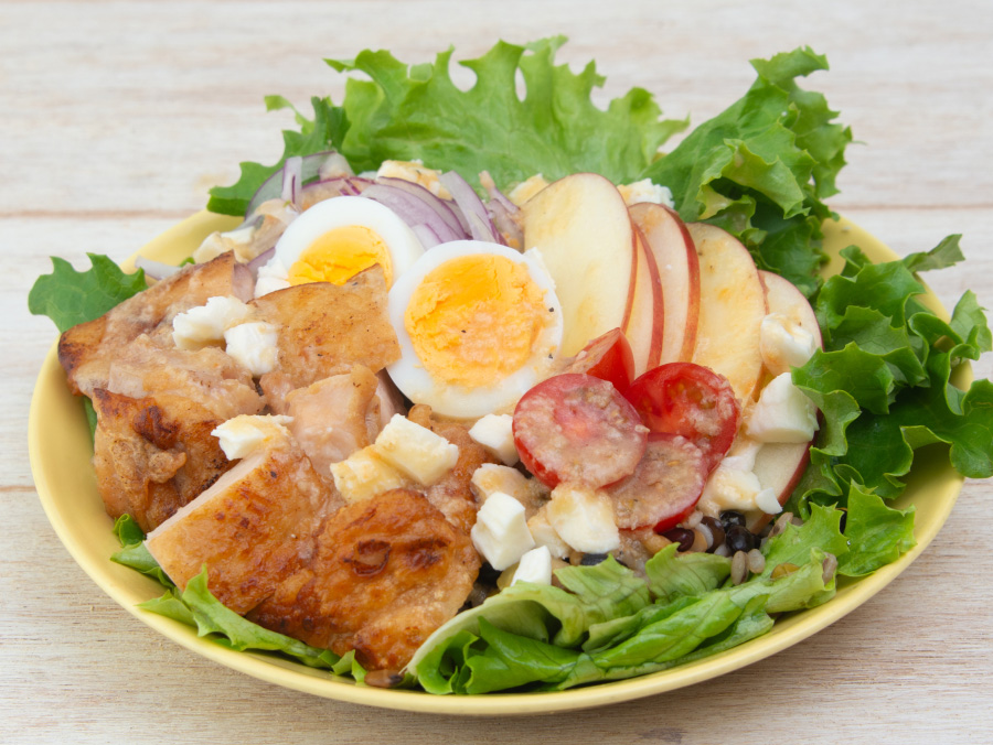 グリルチキンのパワーサラダ