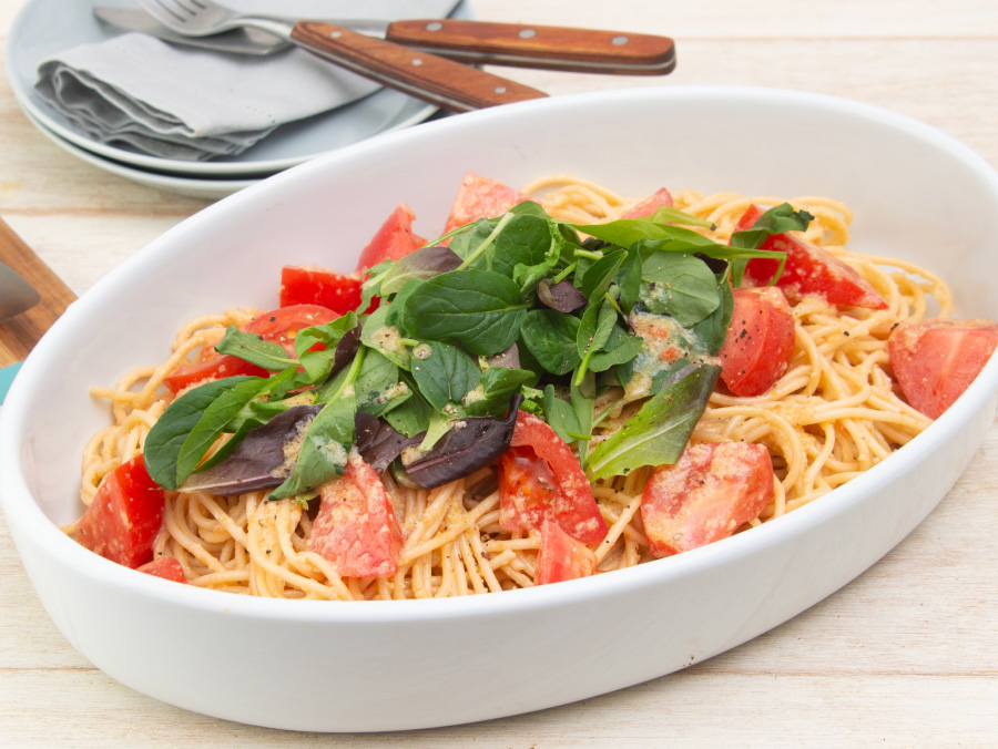 トマトとシェフズオニオンのパスタ