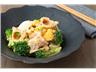 蒸し鶏とブロッコリーの温サラダ