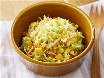 にんじんとコーンのコールスロー