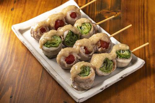 ねぎ塩ソースの肉巻き野菜串