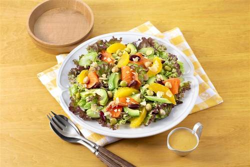 サーモンとアボカドのパワーサラダ