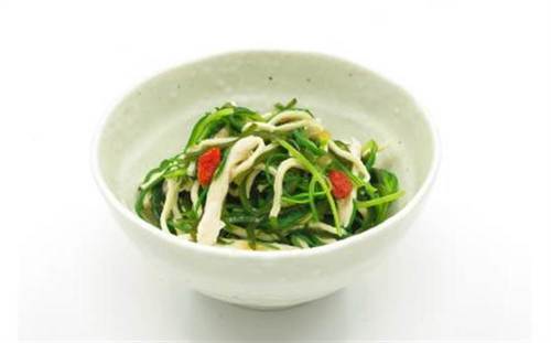 おかひじきと干し豆腐麺のサラダ