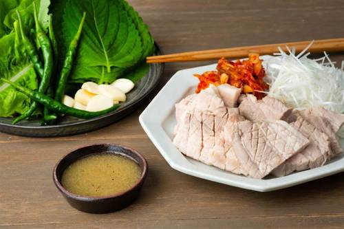 蒸し豚のねぎ塩だれ