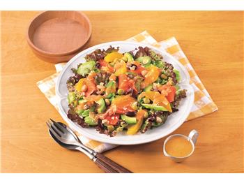 サーモンとアボカドのパワーサラダ