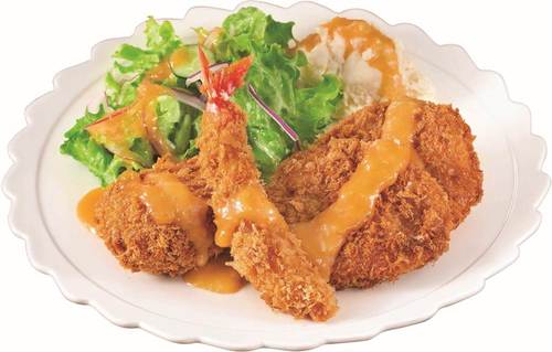 おろし野菜ドレッシングのミックスフライ定食